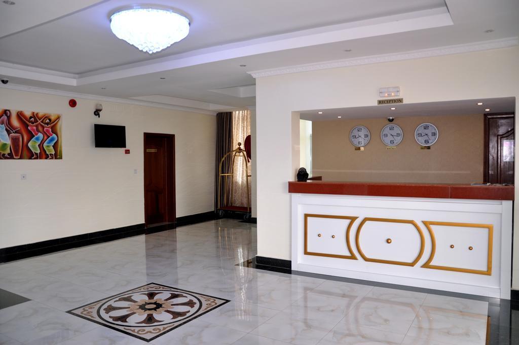Great Seasons Hotel Кигали Экстерьер фото
