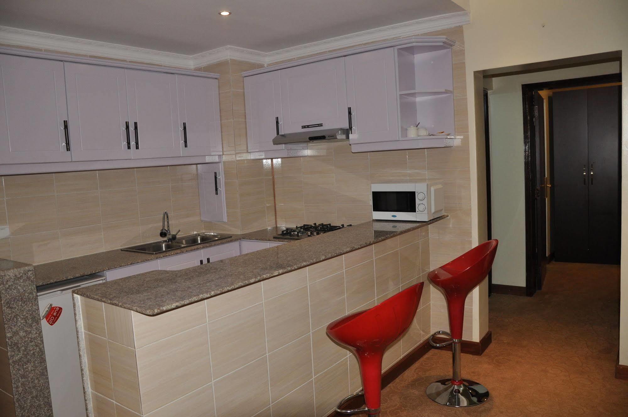 Great Seasons Hotel Кигали Экстерьер фото