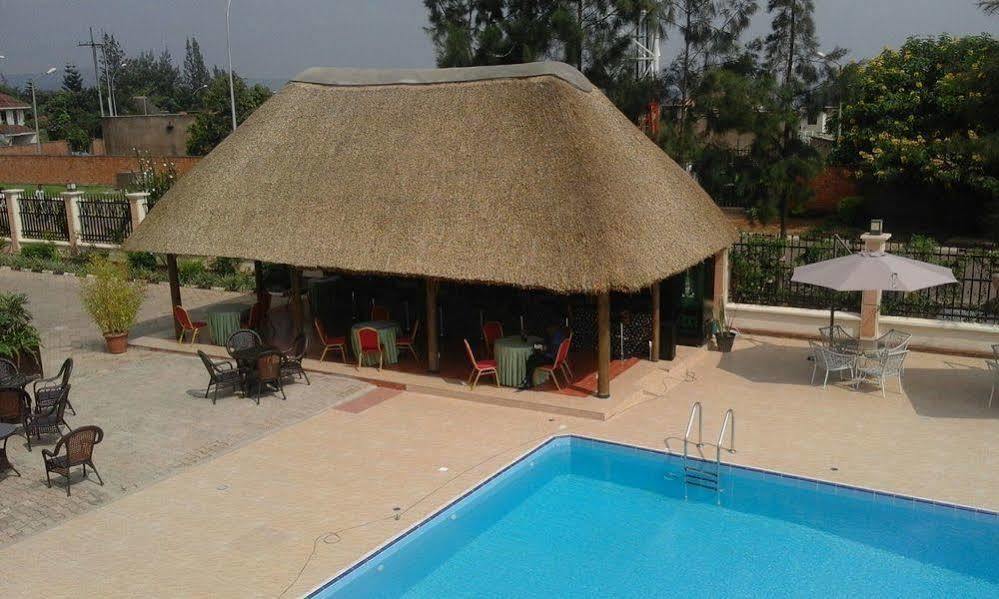 Great Seasons Hotel Кигали Экстерьер фото