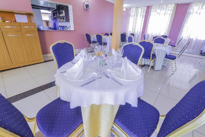 Great Seasons Hotel Кигали Экстерьер фото