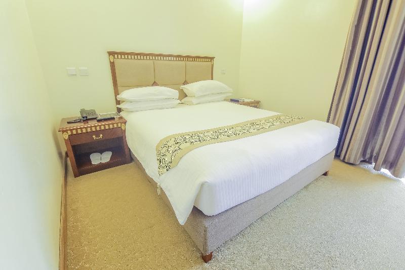 Great Seasons Hotel Кигали Экстерьер фото